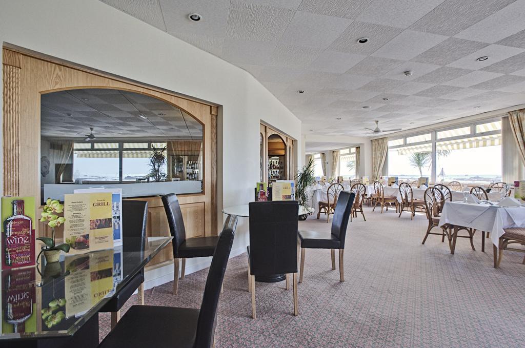 The Samares Coast Hotel & Apartments Saint Helier Jersey レストラン 写真